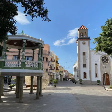 Casas La Aldea Plaza * San Nicolas