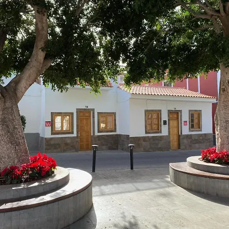 Casas La Aldea Plaza