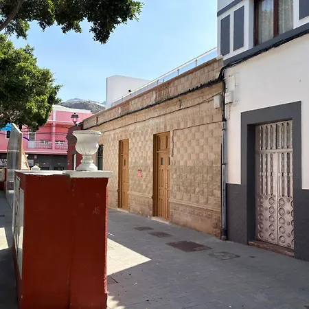 Casas La Aldea Plaza