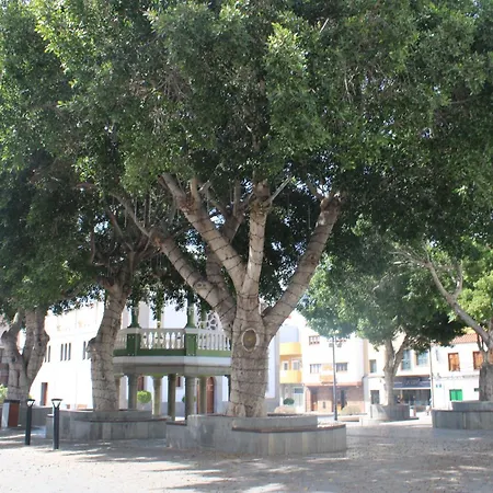 Casas La Aldea Plaza * San Nicolás