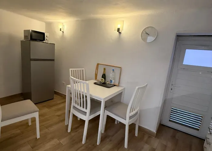 Casas La Aldea Plaza